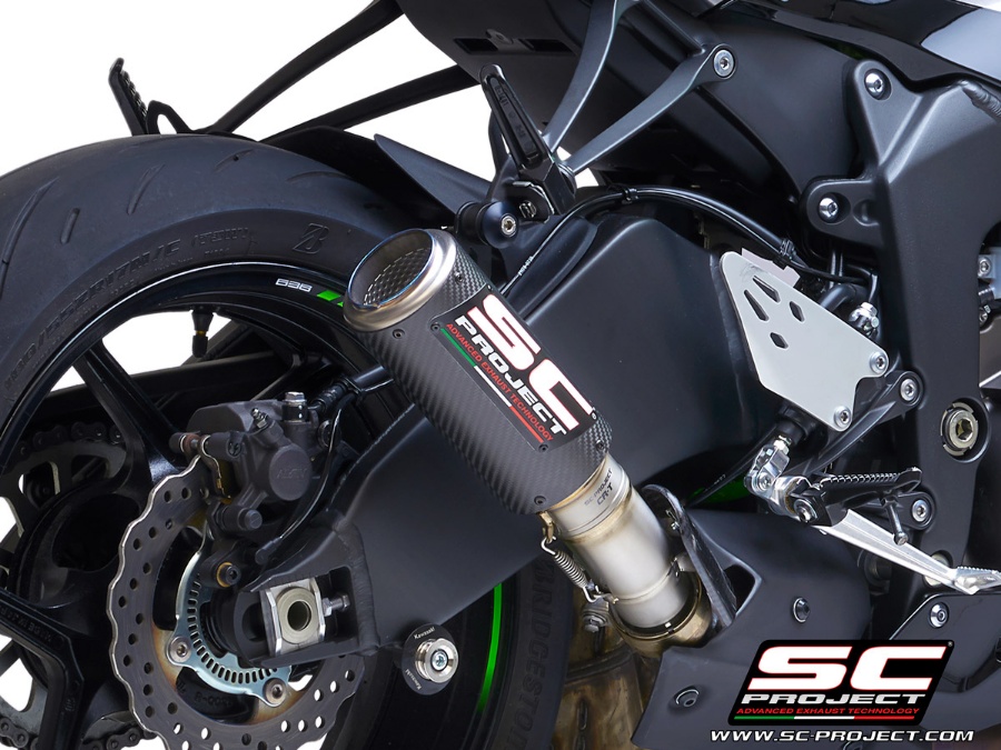 Picture of CR-T carbon exhaust