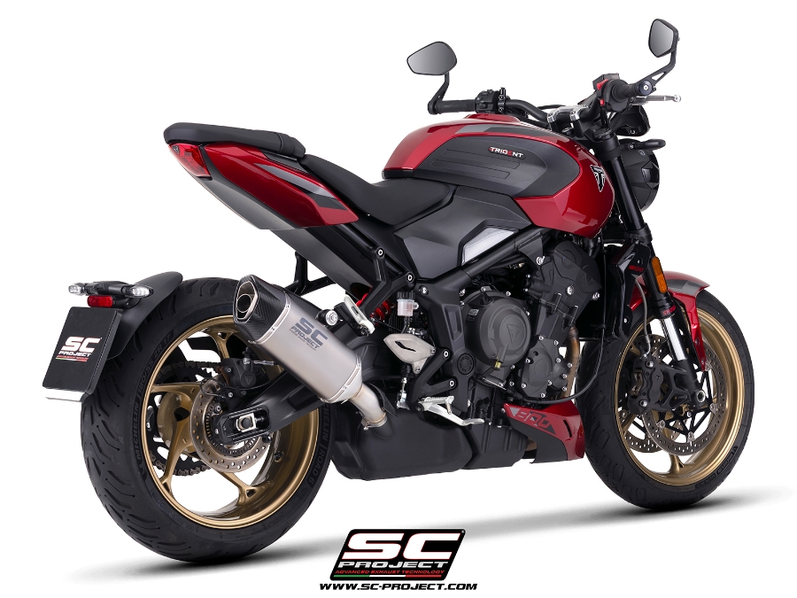 Triumph Trident 800 with SC-Project SC1-X titanium exhaust, 3/4 rear view